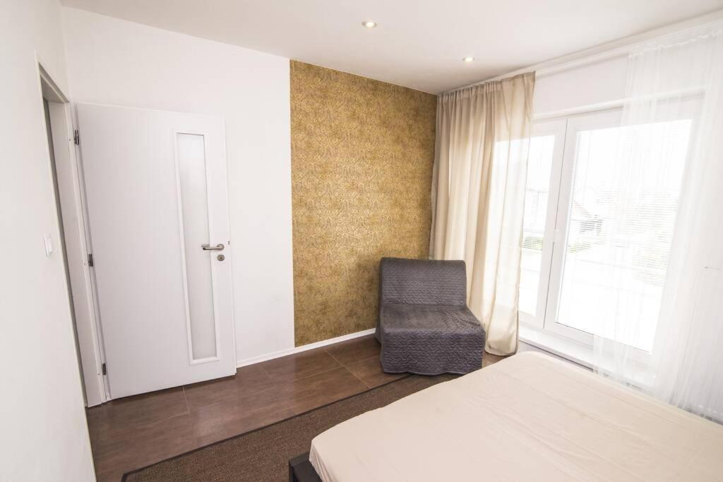 Apartment Unimix Liptovský Mikuláš Exteriör bild
